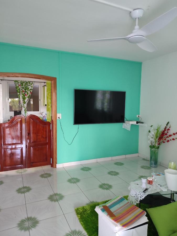 Villa Bebelos ปวงต์-นัวร์ ภายนอก รูปภาพ