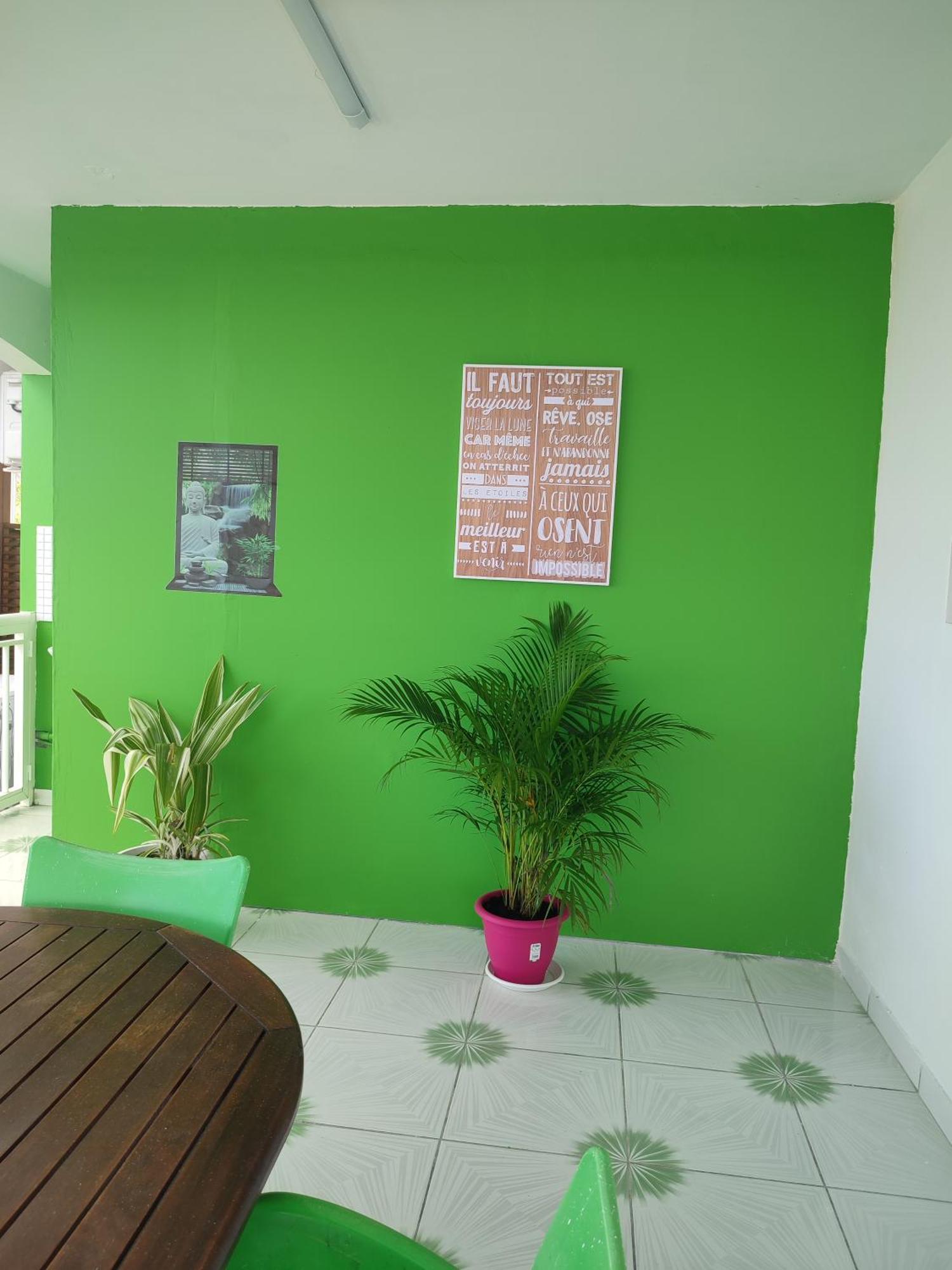 Villa Bebelos ปวงต์-นัวร์ ภายนอก รูปภาพ